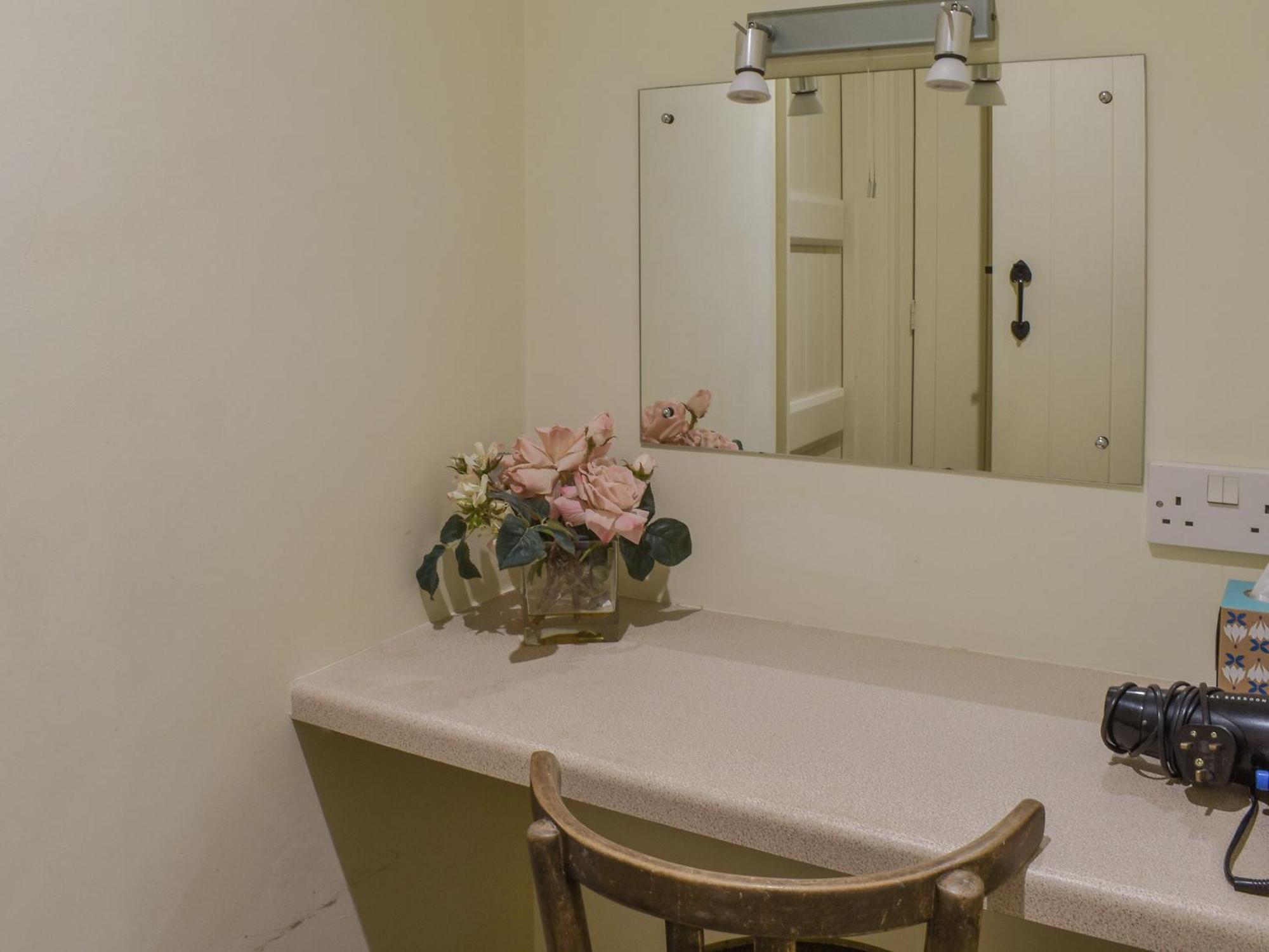 Honeysuckle Cottage North Mundham 외부 사진